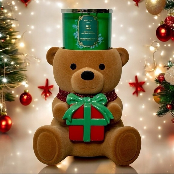 Bath & Body Works Christmas Bear & Present Candle Holder & Tree Farm Candle NWT - Picture 1 of 11
